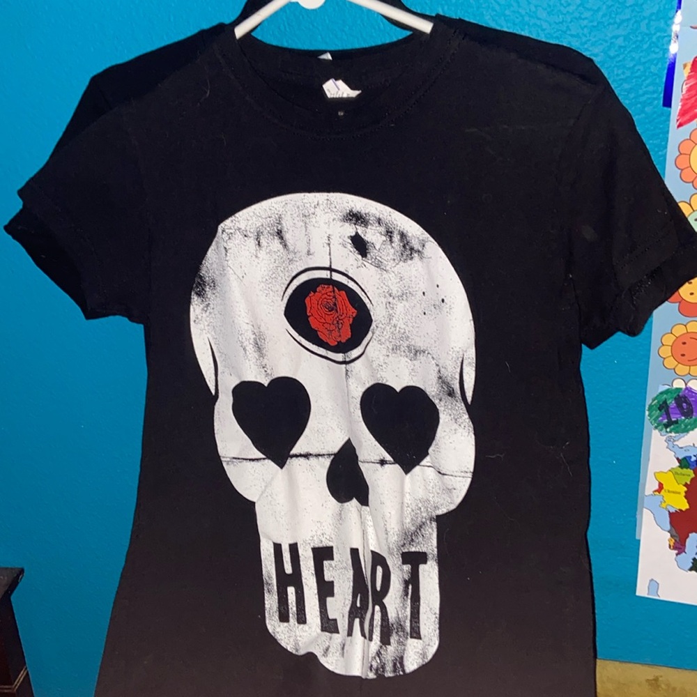 Heart Band Tee